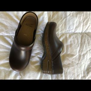 Women’s Dansko Wide Clog